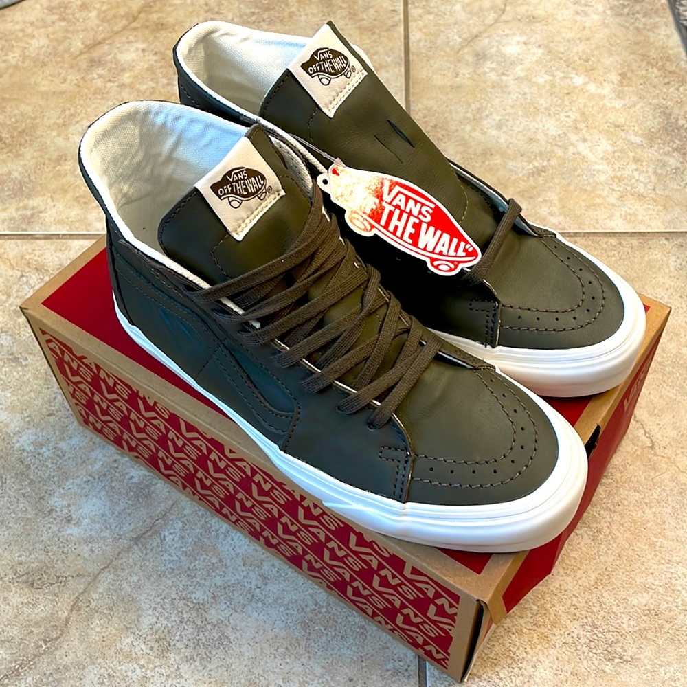 Vans skate SK8- hi top tapered men’s 7 1/2 women’s 9